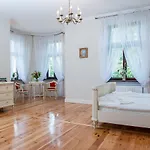 Palac W Orli - Pokoje, Restauracja 4* Kozmin