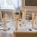 Palac W Orli - Pokoje, Restauracja Kozmin