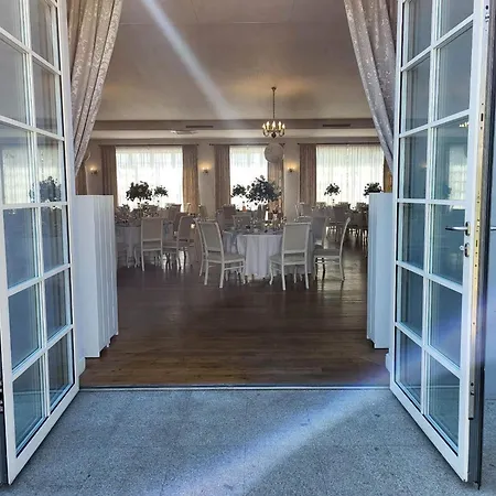 Palac W Orli - Pokoje, Restauracja Bed & Breakfast