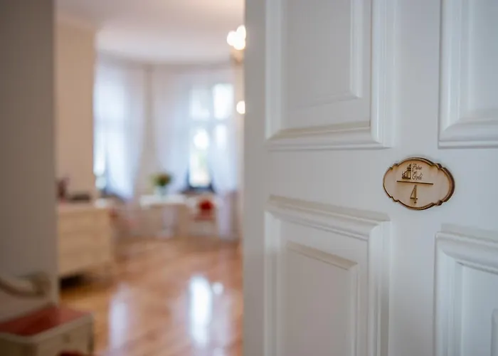 Palac W Orli - Pokoje, Restauracja Kozmin