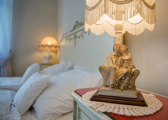 Palac W Orli - Pokoje, Restauracja