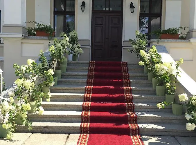 Palac W Orli - Pokoje, Restauracja